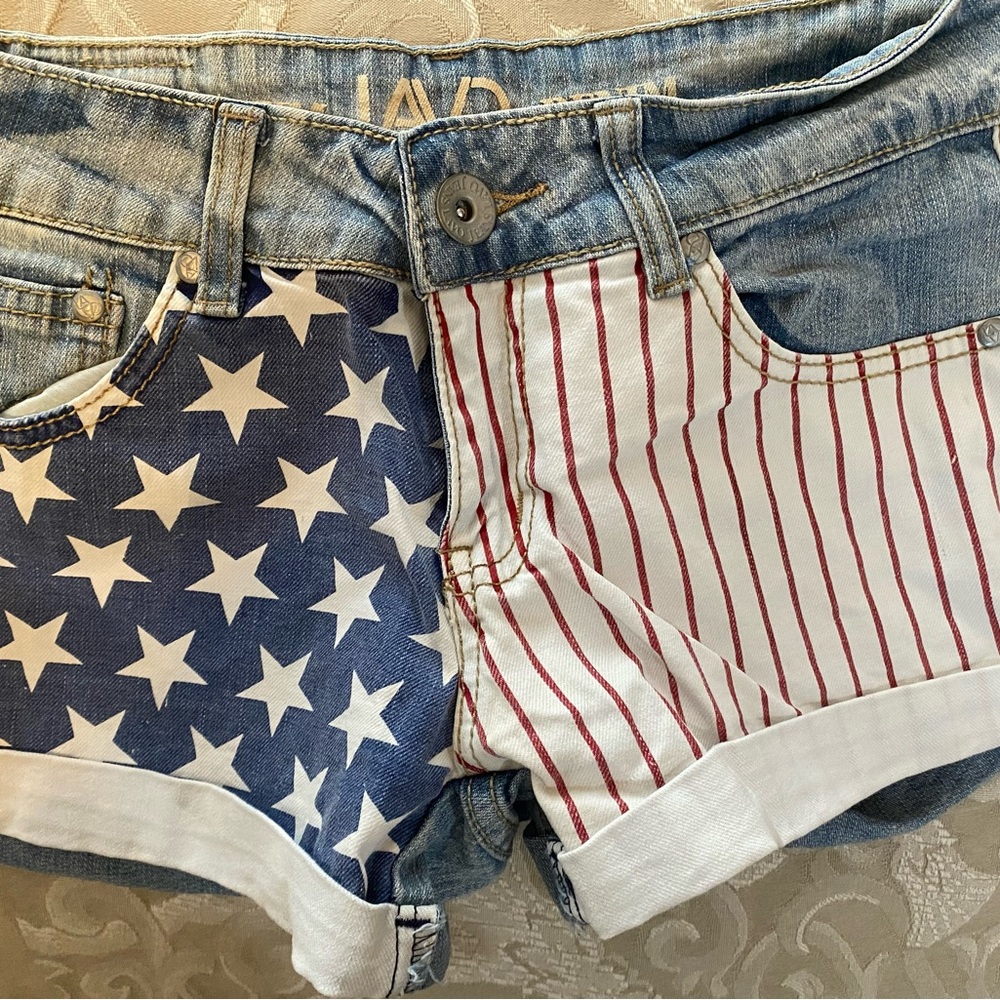 LAVD Jean USA Flag-Patriotic Shorts Sz 5/6 5 Pocket Zipper Button & Thigh Cuff